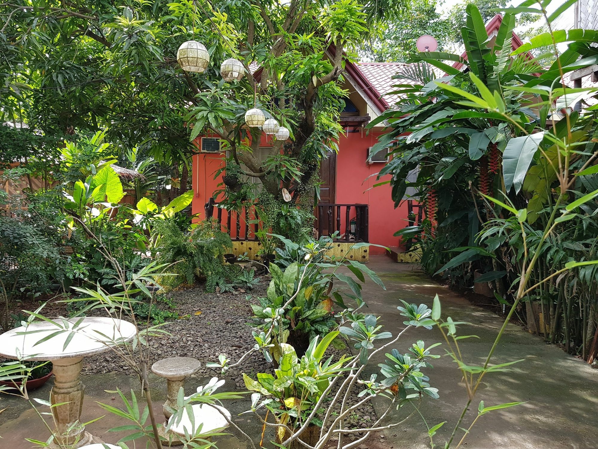 Villa Saturnina Puerto Princesa Екстериор снимка
